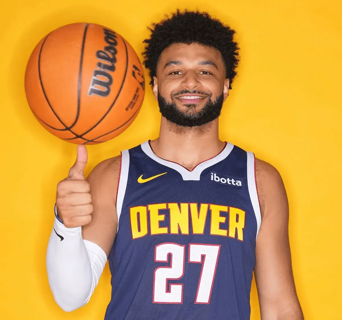 爱游戏正版下载-穆雷在湖人比赛中锐不可当，夺冠引发热议！